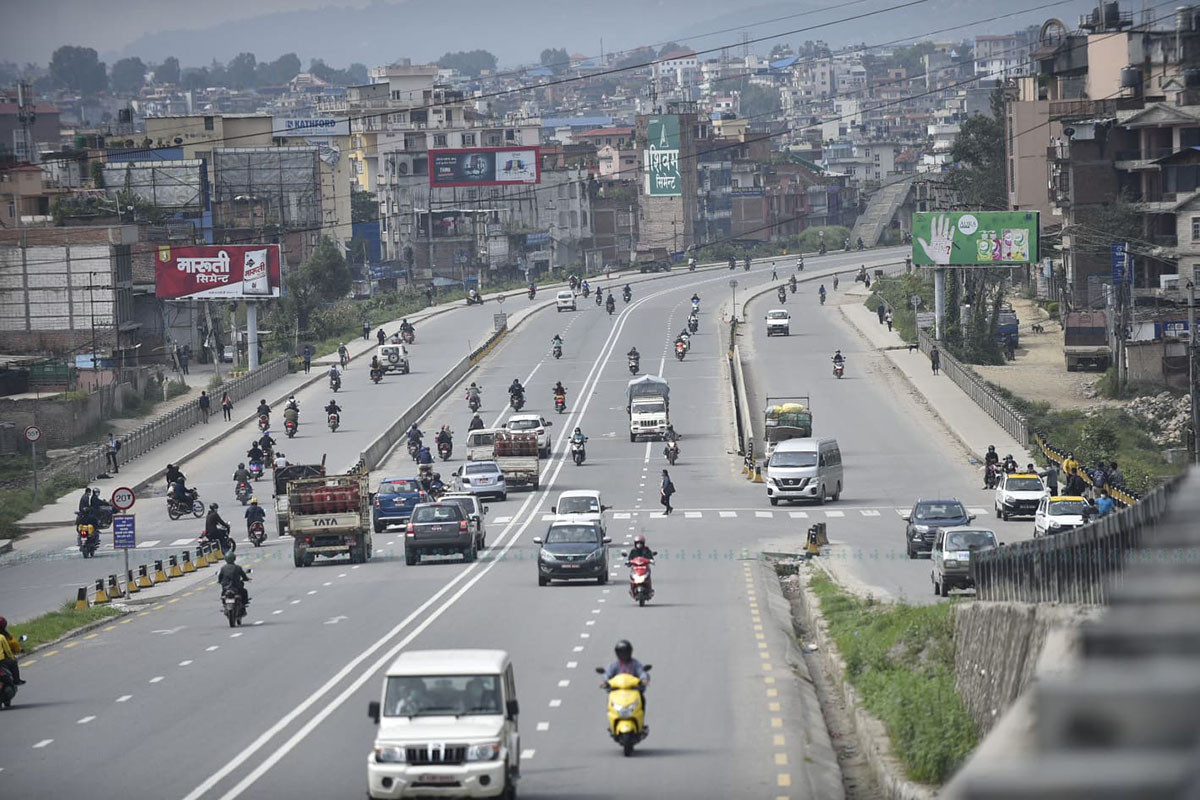 https://www.setopati.com/uploads/shares/2020/sujita/khukulo vehicle/vehicle khukulo (1).jpg